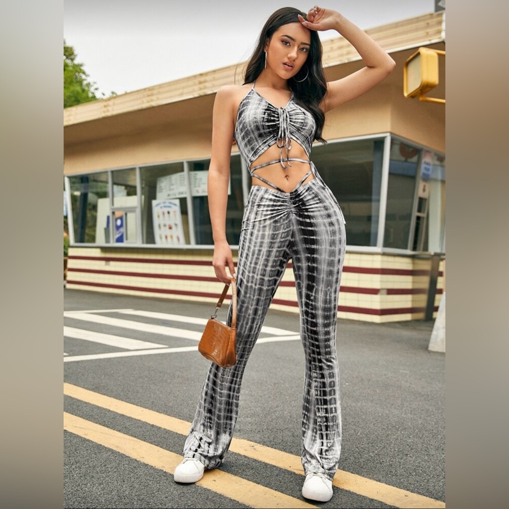 SHEIN ICON Tie Dye Halter Top & Cut Out Pants Set | Black & White | Small